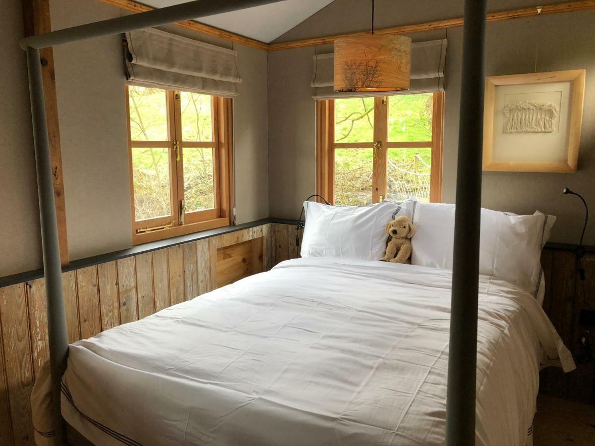 Faraway Follies Villa Llandegla Eksteriør bilde