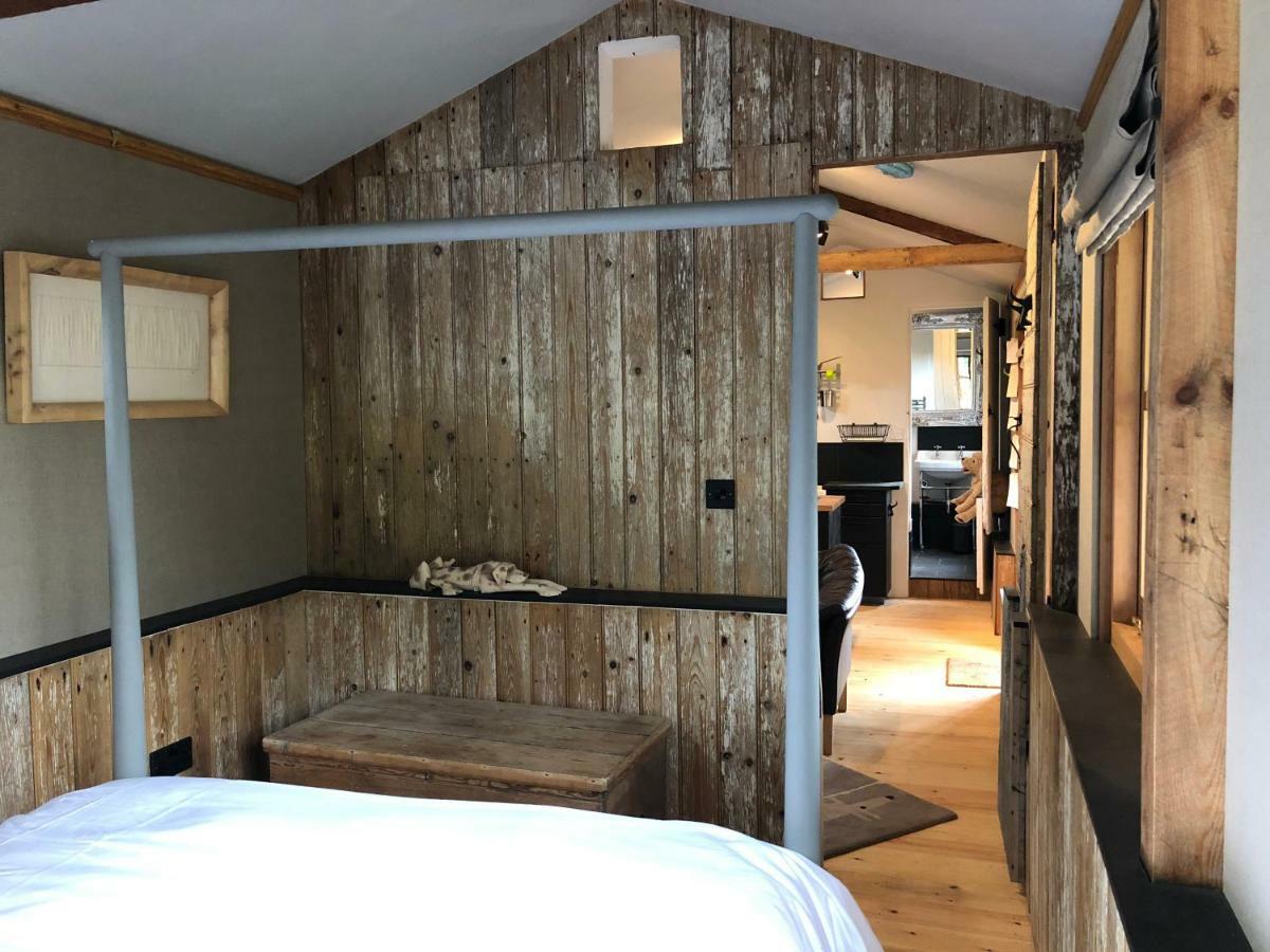 Faraway Follies Villa Llandegla Eksteriør bilde